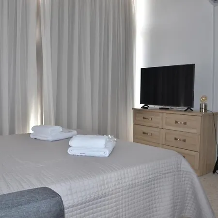 Almyria - By Imh Travel & Tours Apartment
