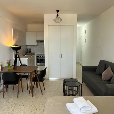 Almyria - By Imh Travel & Tours Apartman *