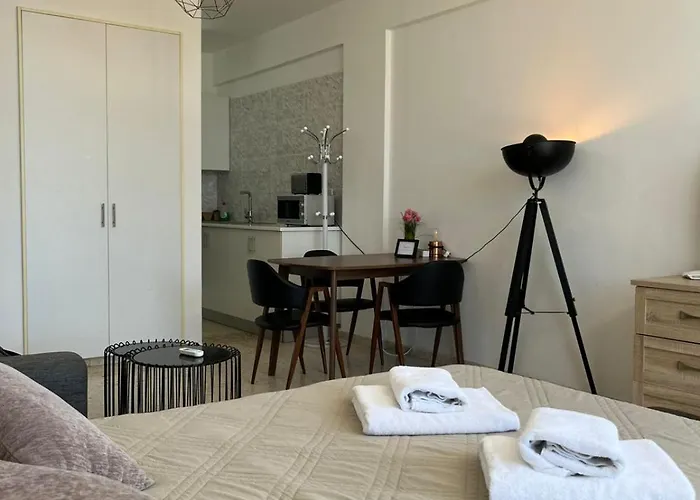 아파트 Almyria - By Imh Travel & Tours