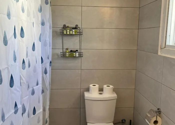 Almyria - By Imh Travel & Tours * 파포스