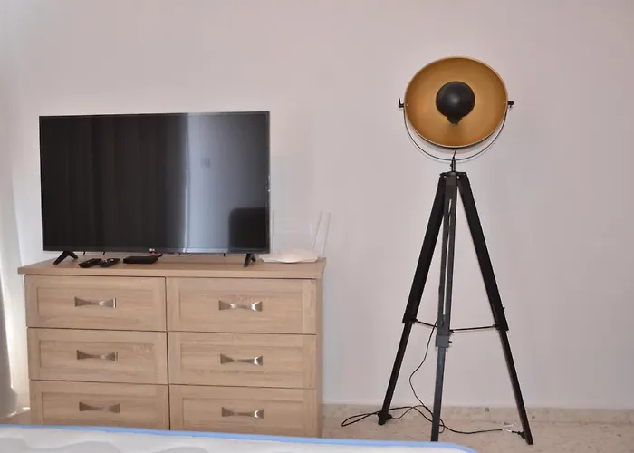 Almyria - By Imh Travel & Tours Apartamento Paphos