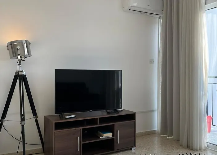 Almyria - By Imh Travel & Tours Apartamento Paphos